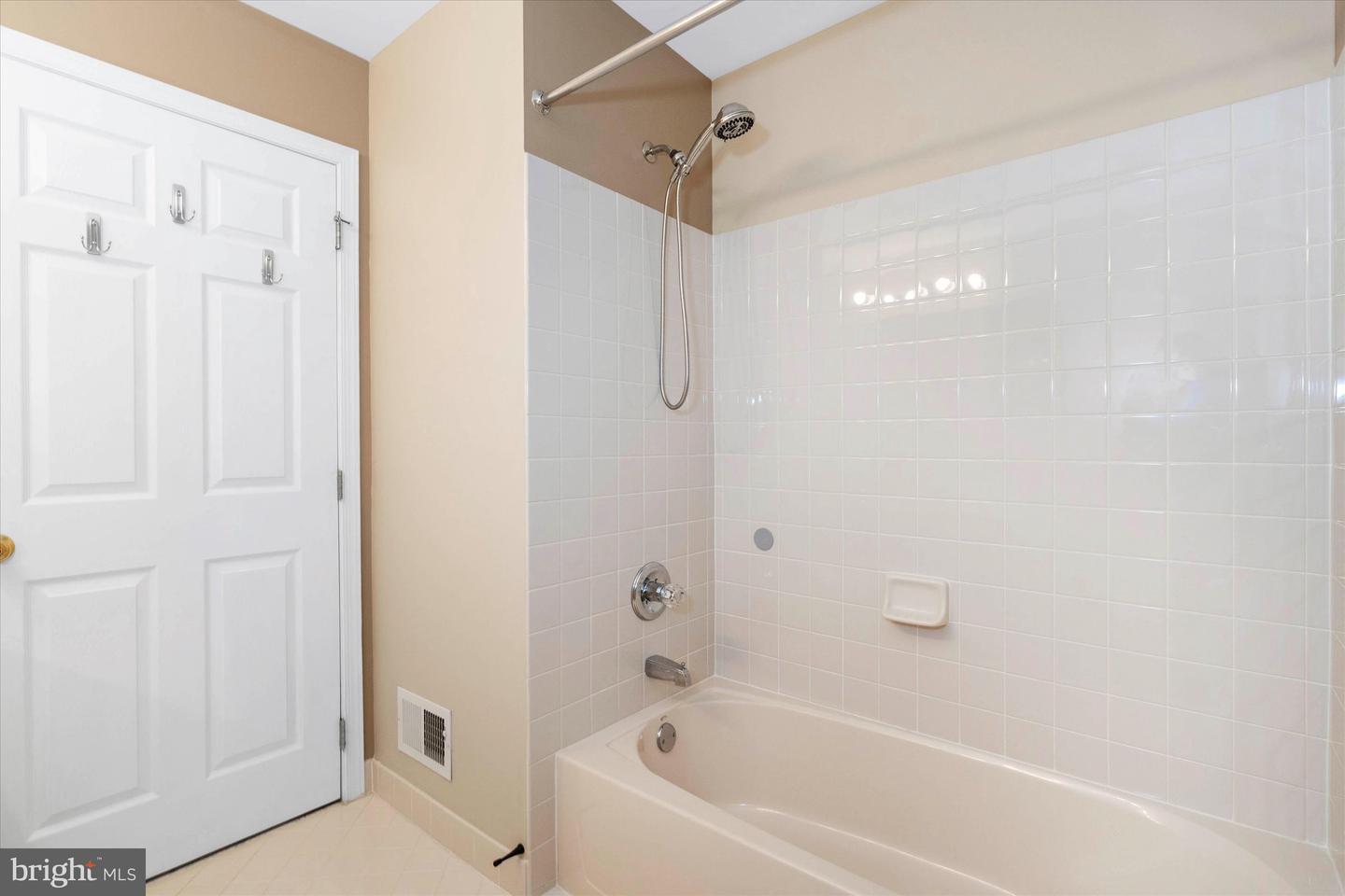 Photo 36 of 50 of 219 Birchwood Dr townhome