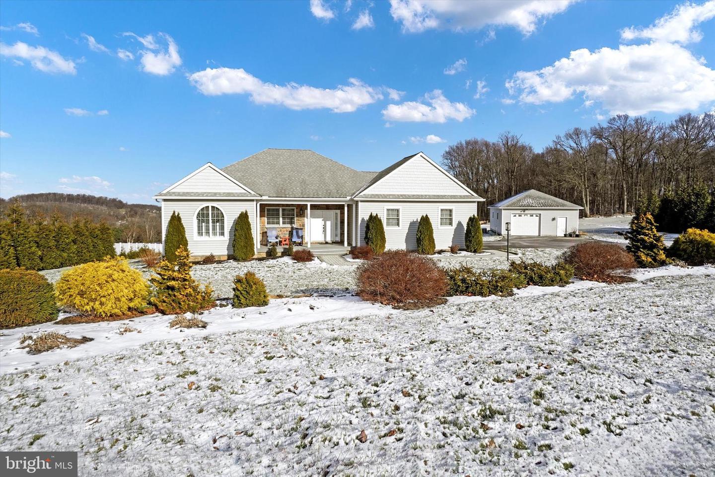 120 Deerfield Ct