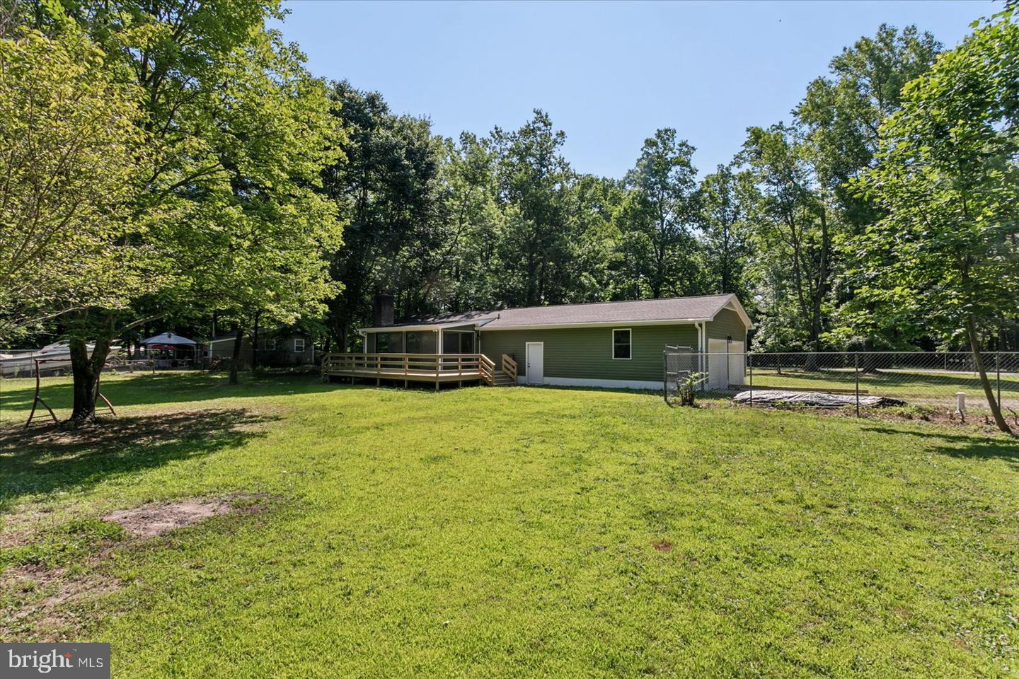 648 Coachpoint Road, Hartfield, Virginia image 49