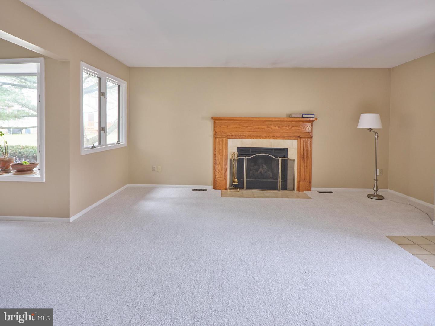 Photo 8 of 26 of 1 Aragon Ct townhome
