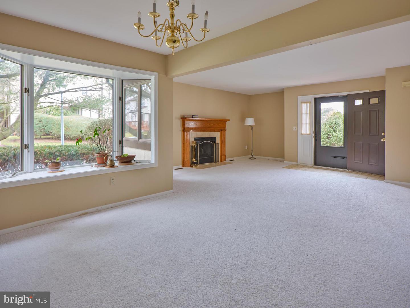 Photo 6 of 26 of 1 Aragon Ct townhome