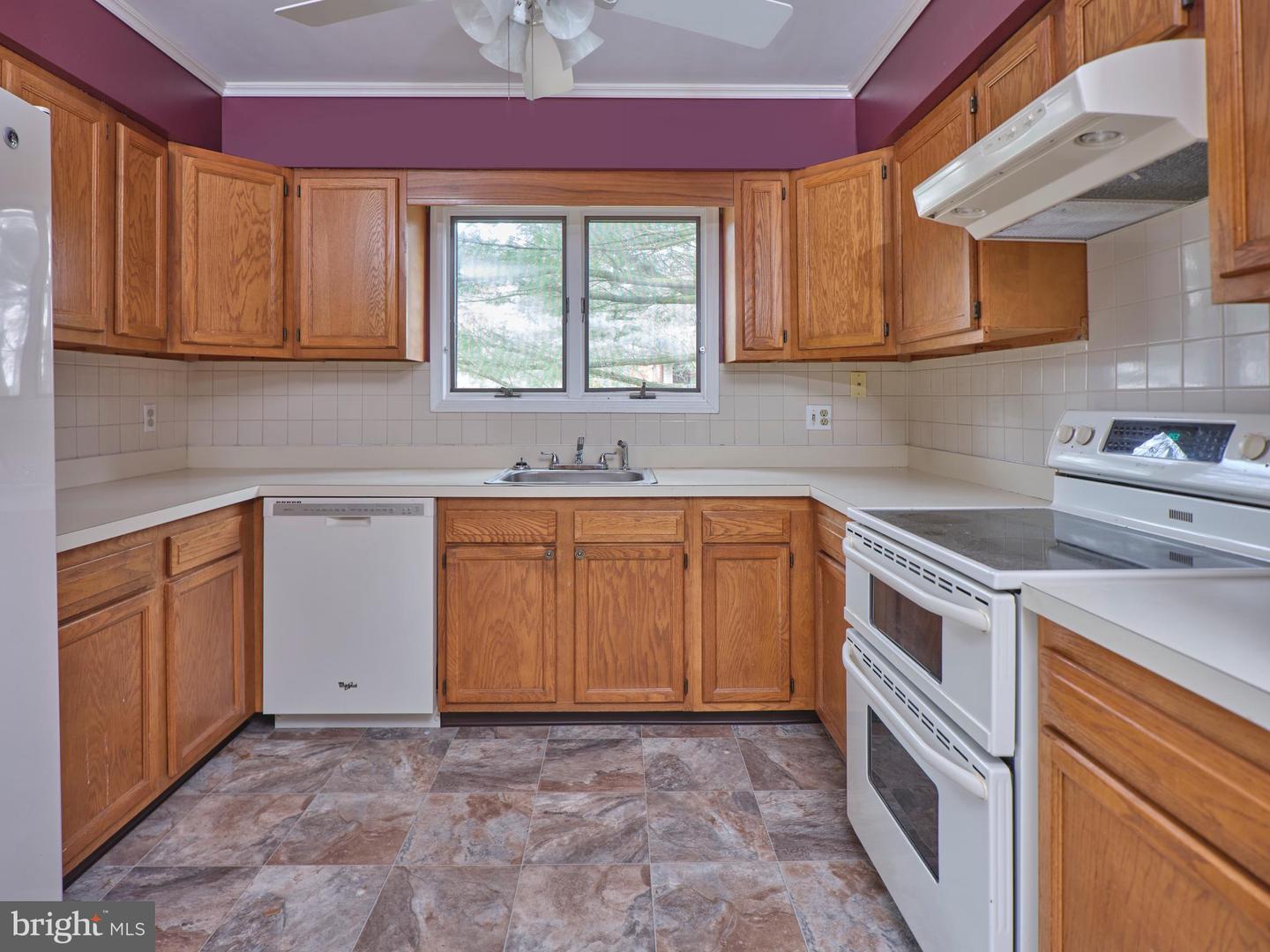 Photo 14 of 26 of 1 Aragon Ct townhome