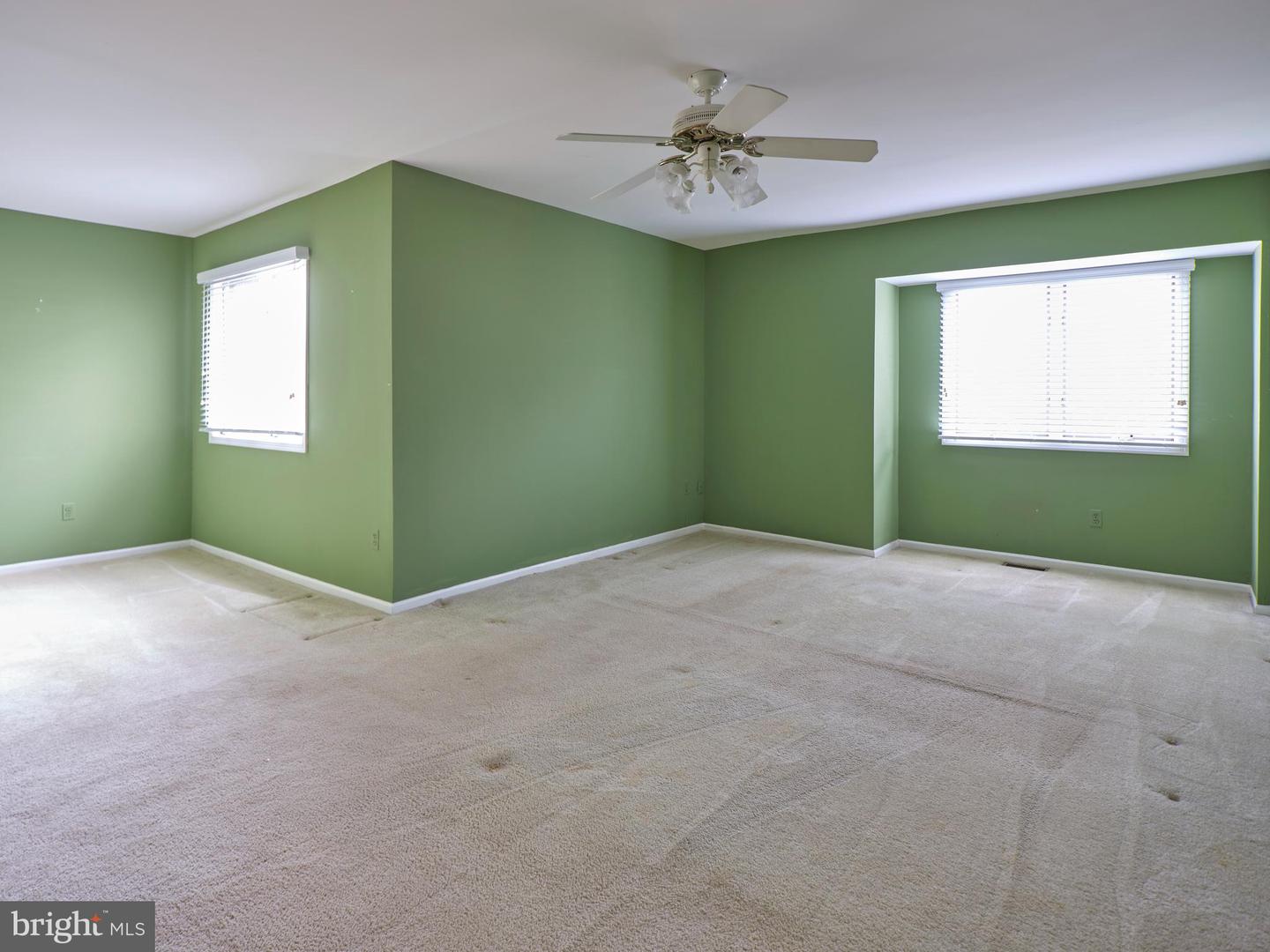 Photo 18 of 26 of 1 Aragon Ct townhome