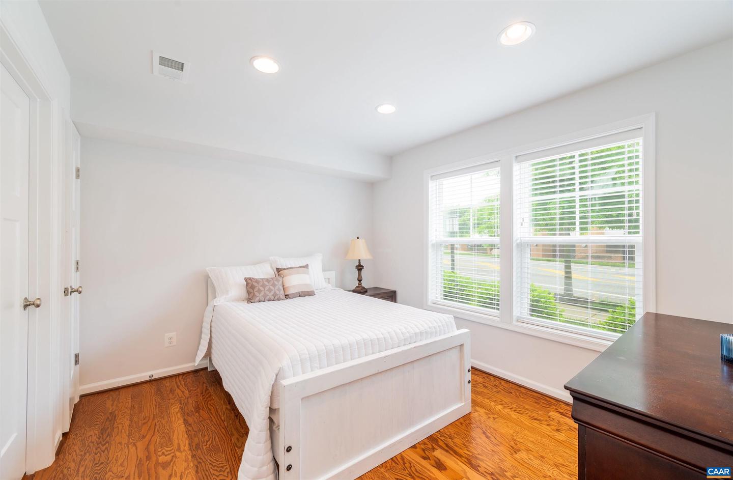 Photo 9 of 45 of 1448 Timberwood Blvd townhome