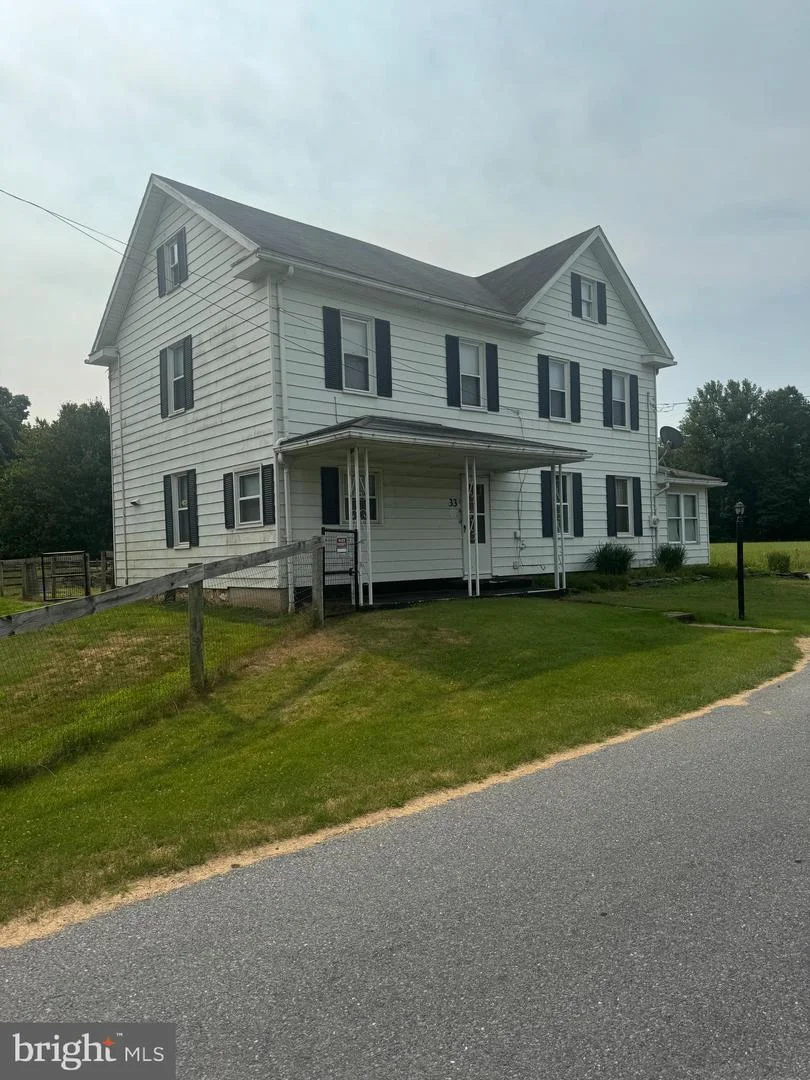 33 Blue Mountain Road, Schuylkill Haven, PA, 17972