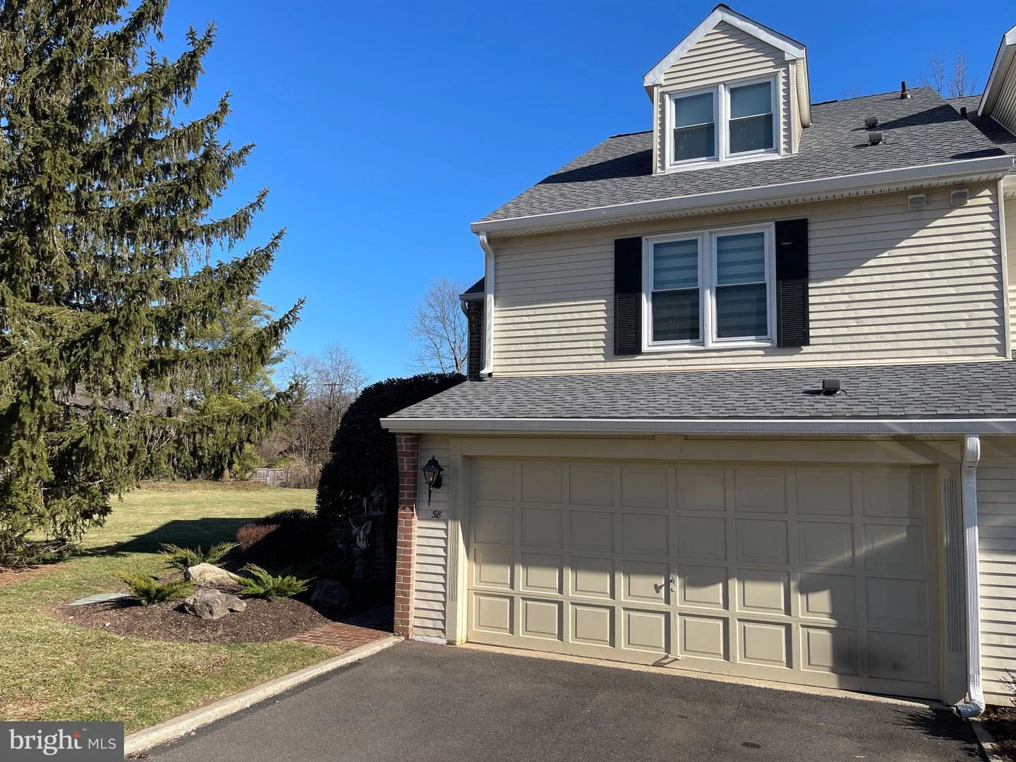 58 Sutphin Pnes Pines