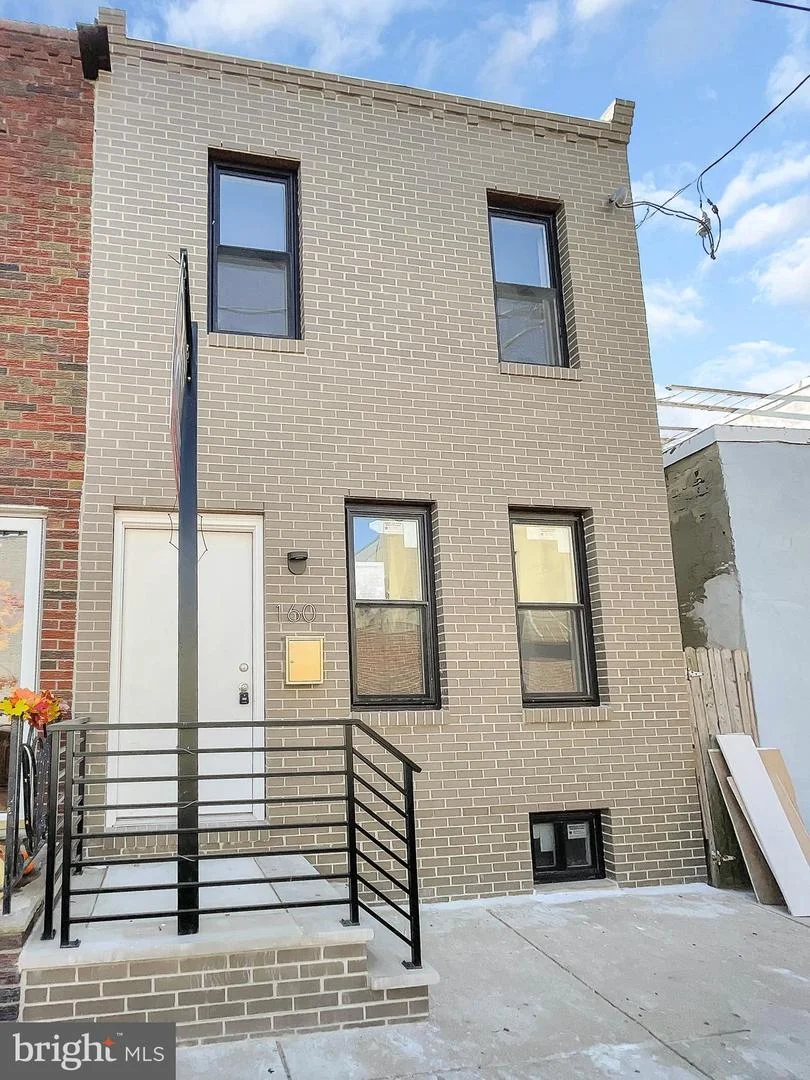 160 Mcclellan Street