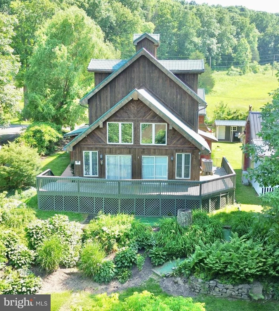 124 Long Bend Beach Road, Hopewell, PA, 16650