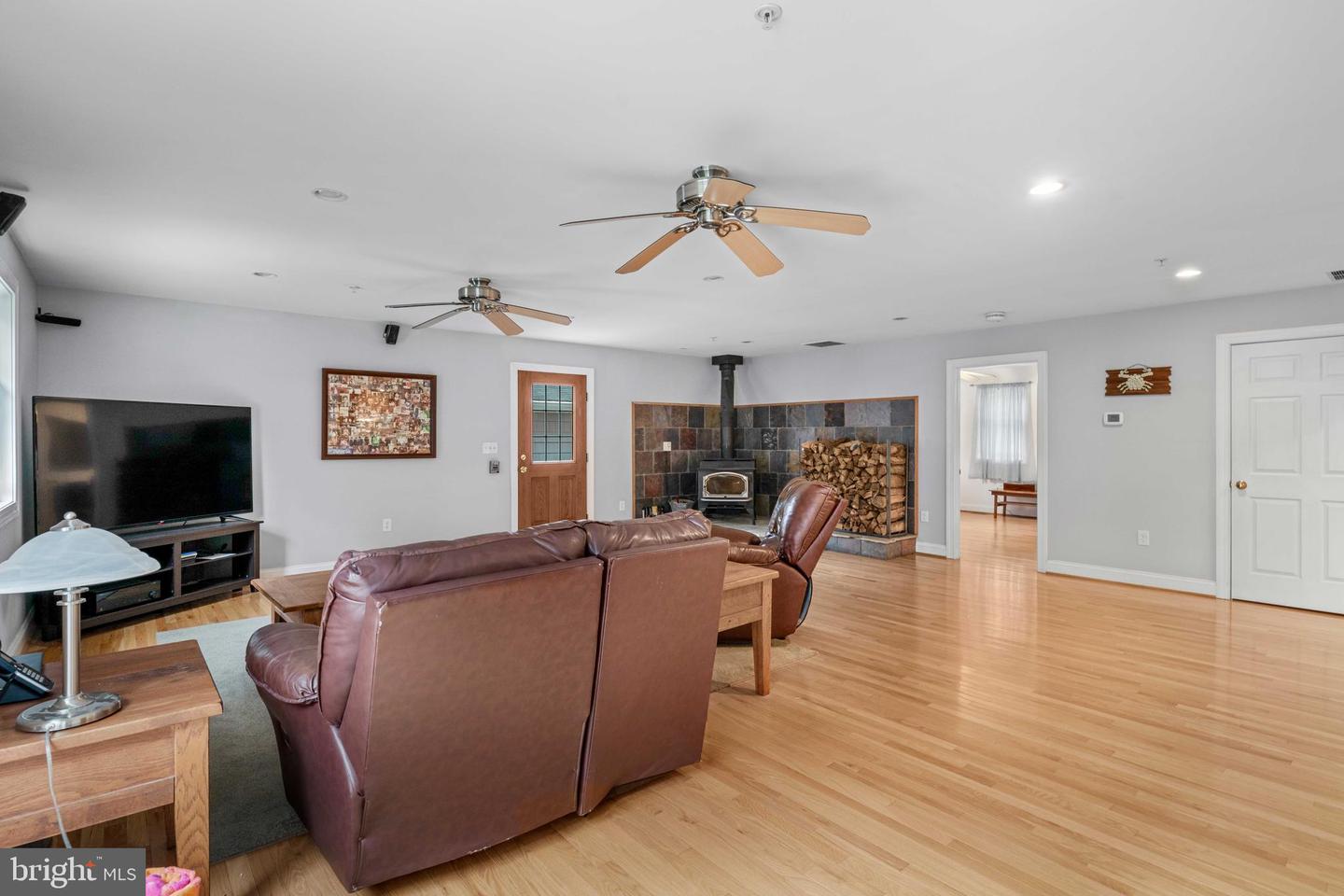 5511 Gloucester Street, Churchton, Maryland image 30