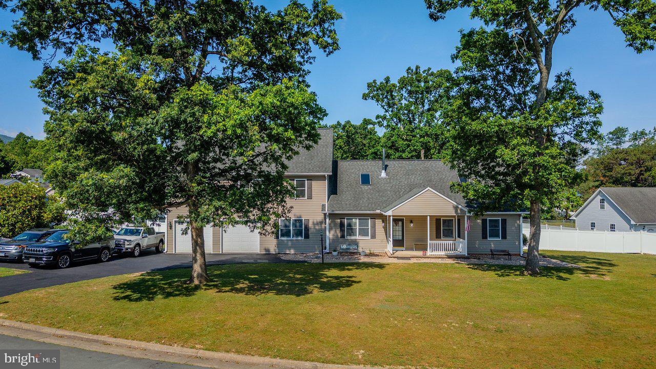 215 Forest Drive, Stuarts Draft, VA, 24477