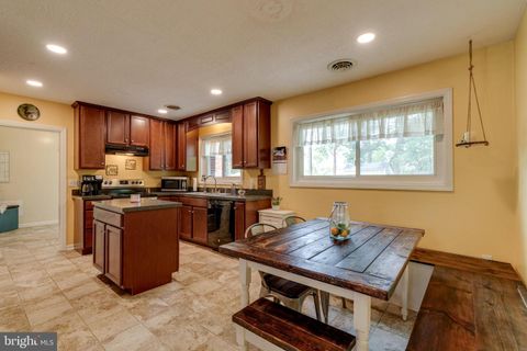 Single Family Residence in Lancaster PA 53 Pilgrim DRIVE 15.jpg