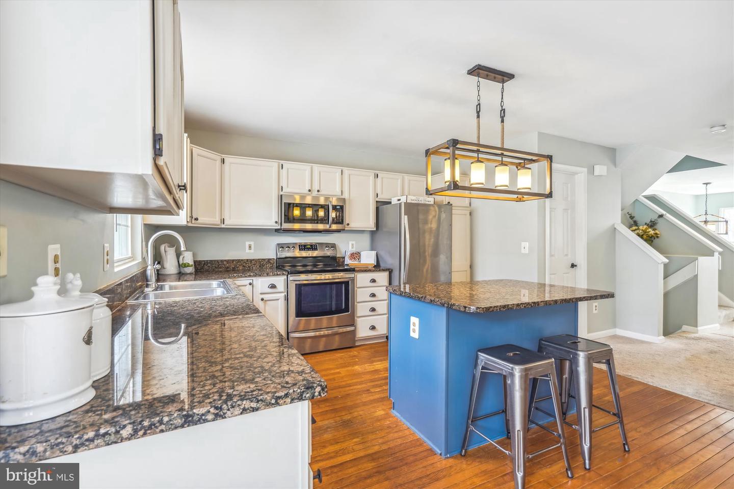Photo 12 of 61 of 2709 Curzon Ct townhome