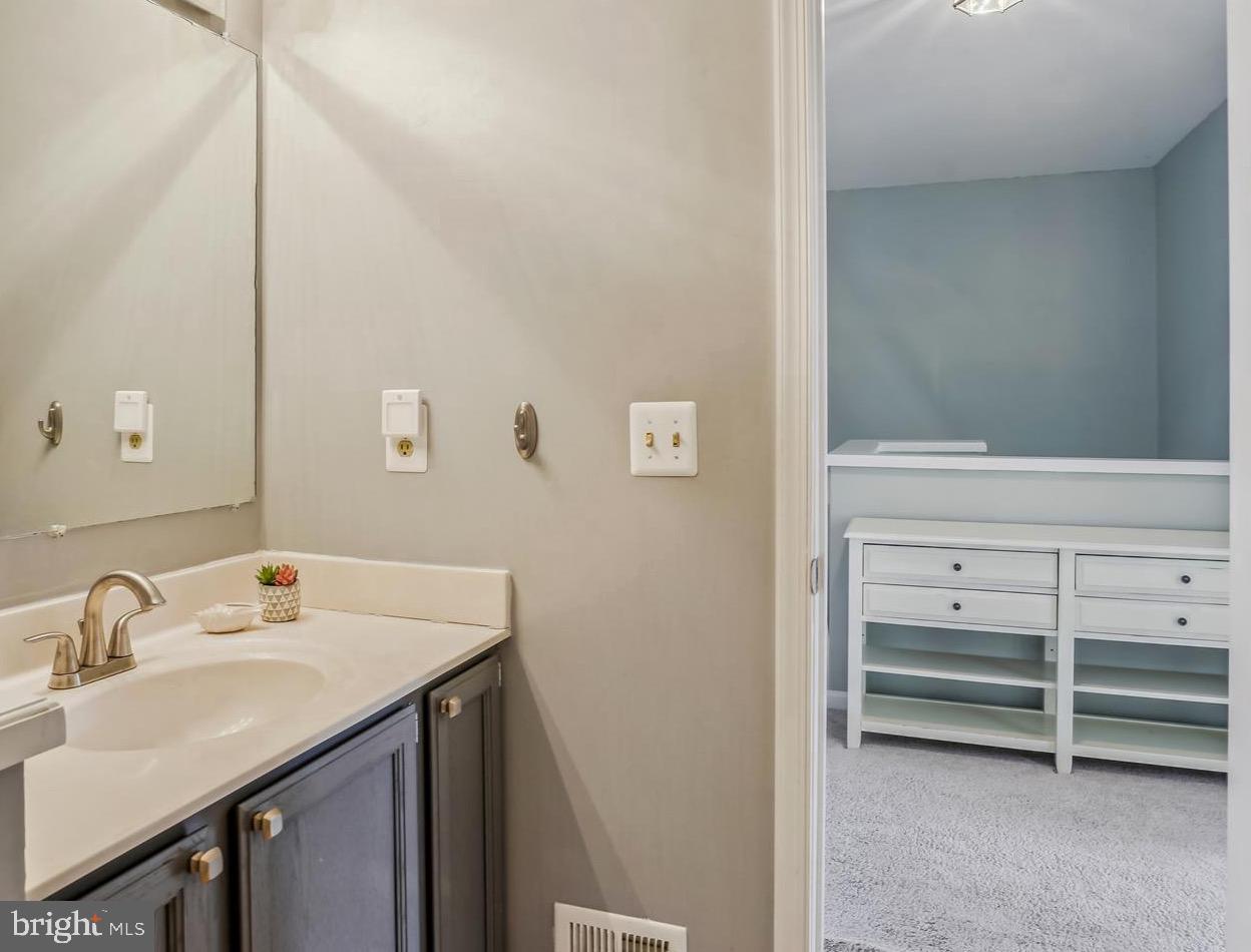 Photo 29 of 61 of 2709 Curzon Ct townhome