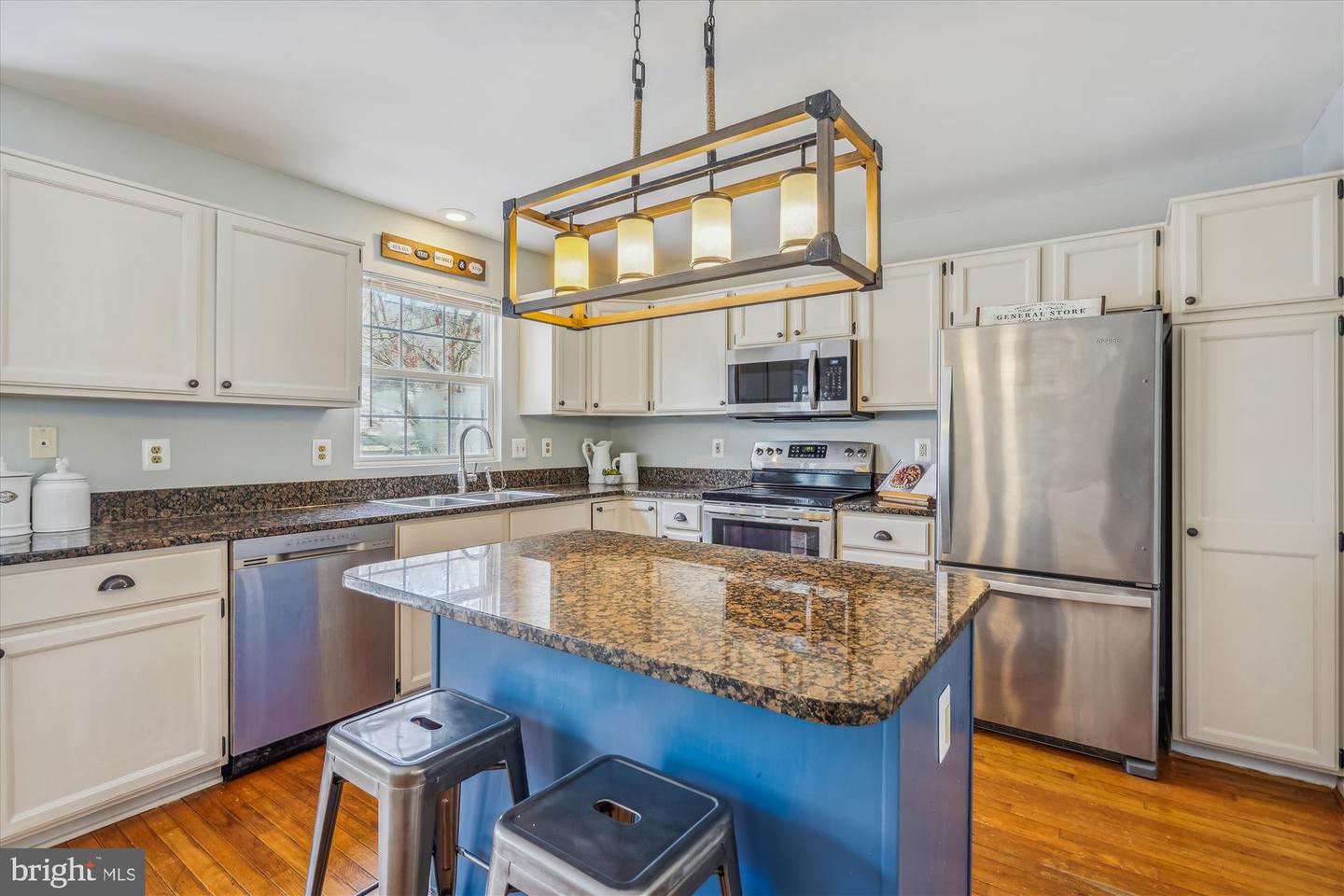 Photo 13 of 61 of 2709 Curzon Ct townhome