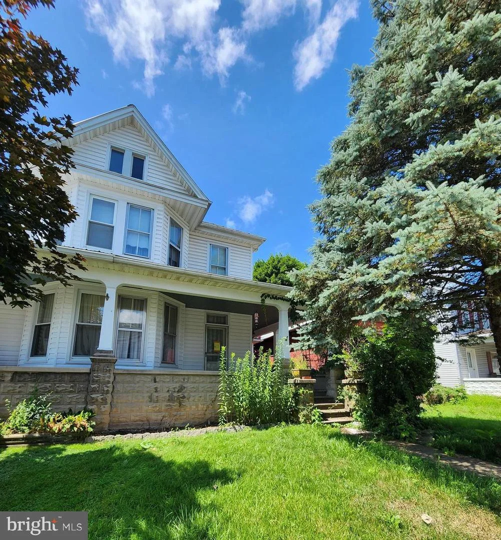 124 & 126 Main St, Yeagertown, PA, 17099
