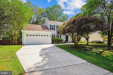 Single Family Residence in Potomac MD 9124 Orchard Brook DRIVE.jpg