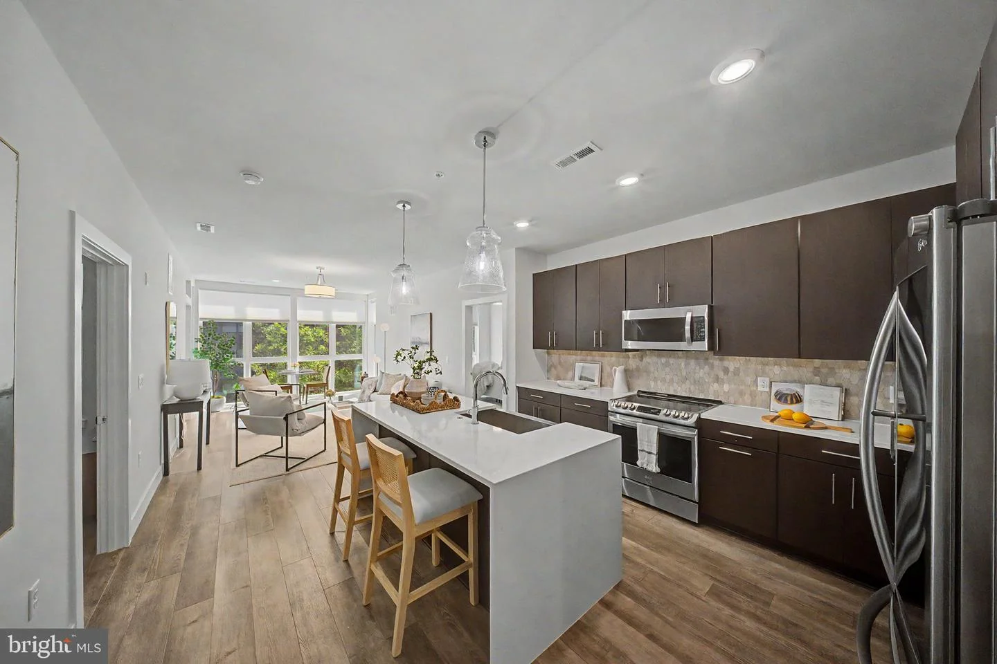 1761 Old Meadow Road Unit 220