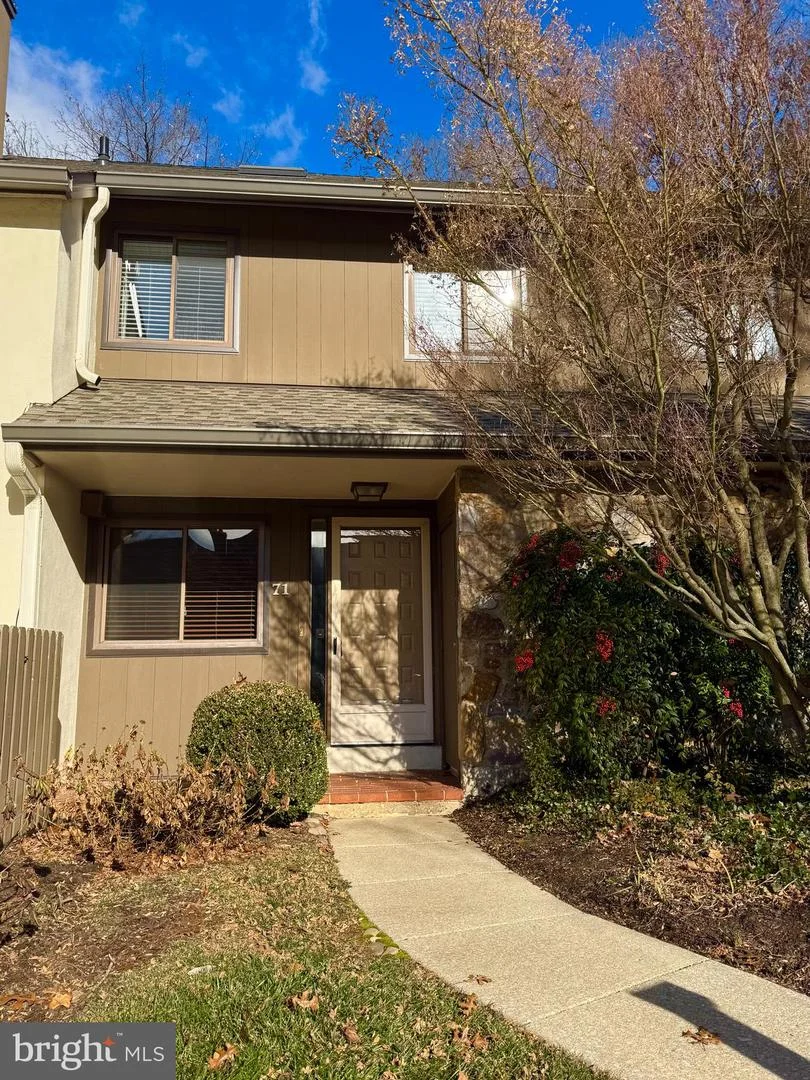 71 Oak Knoll Drive Unit 71