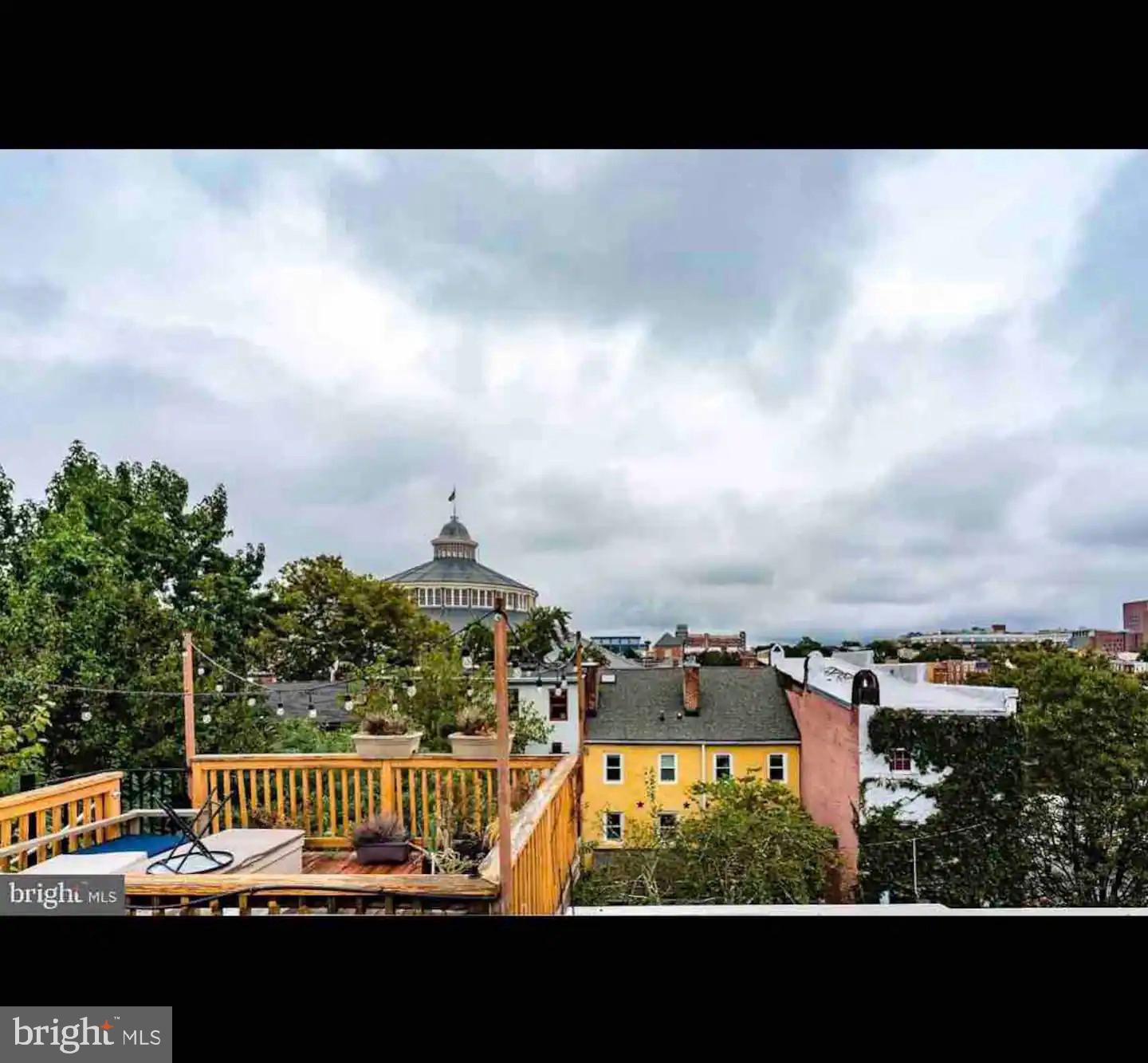 Photo 34 of 34 of 306 S Poppleton St townhome