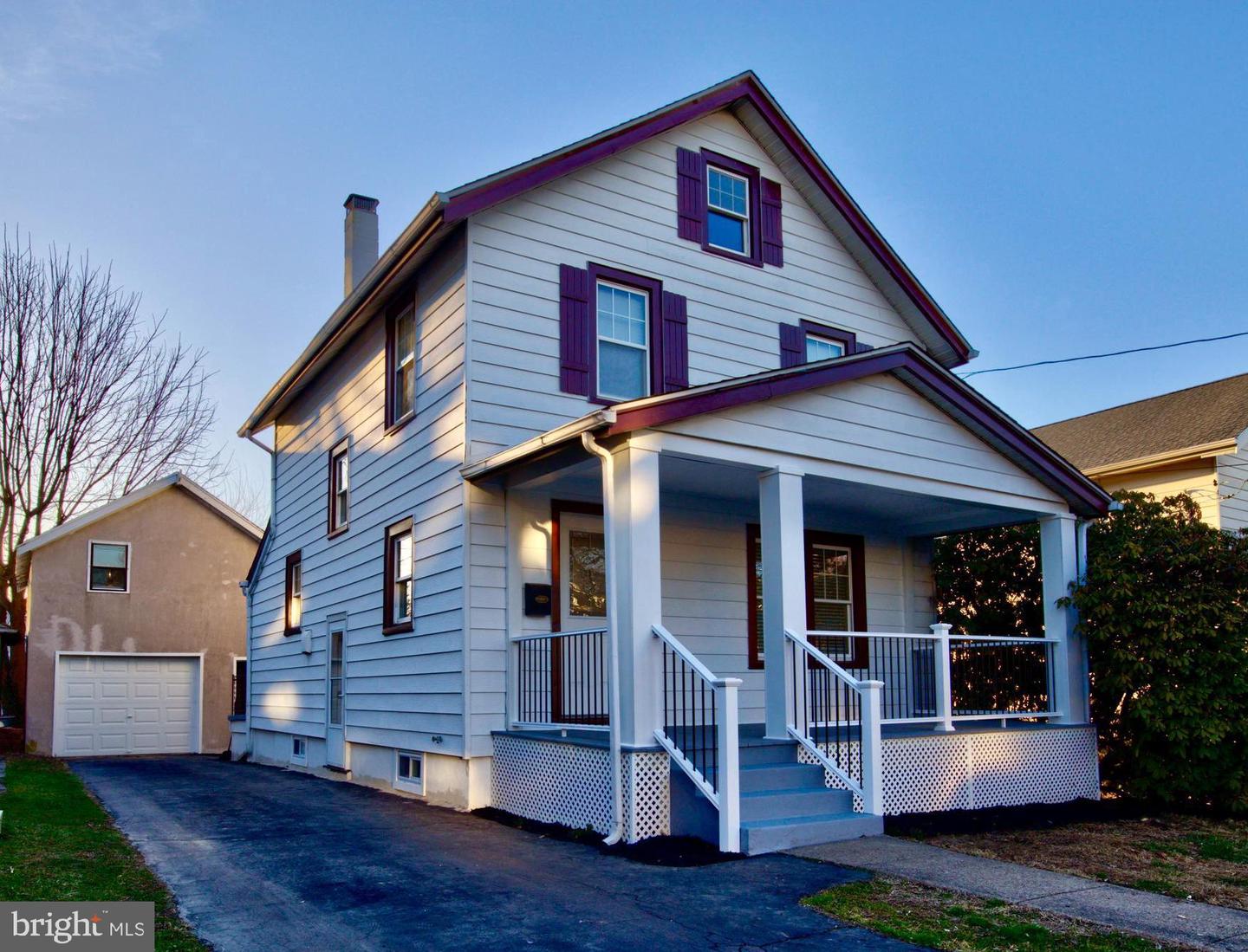 Photo 1 of 28 of 16 E Elbon Rd house