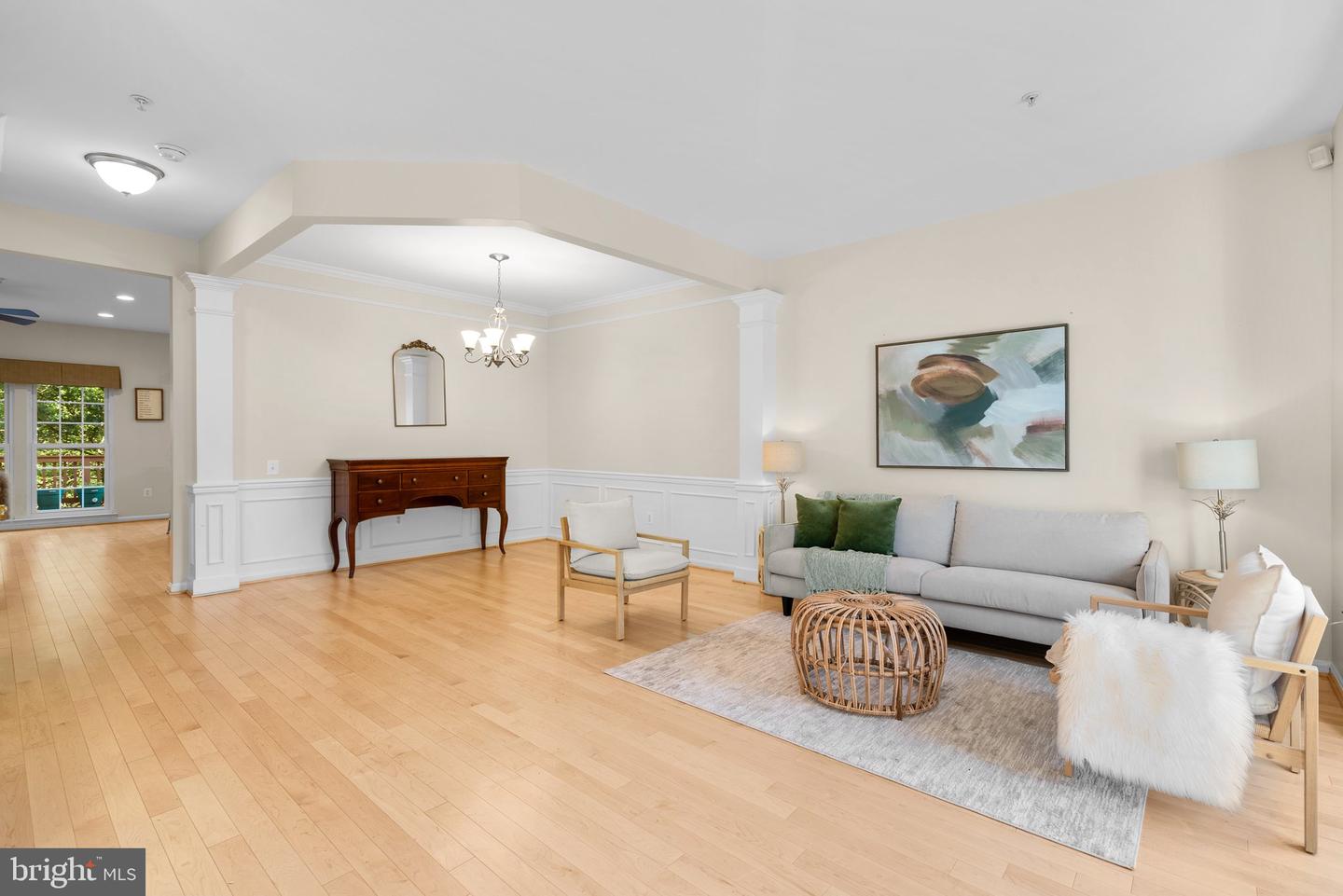Photo 9 of 34 of 2420 Astrid Ct townhome