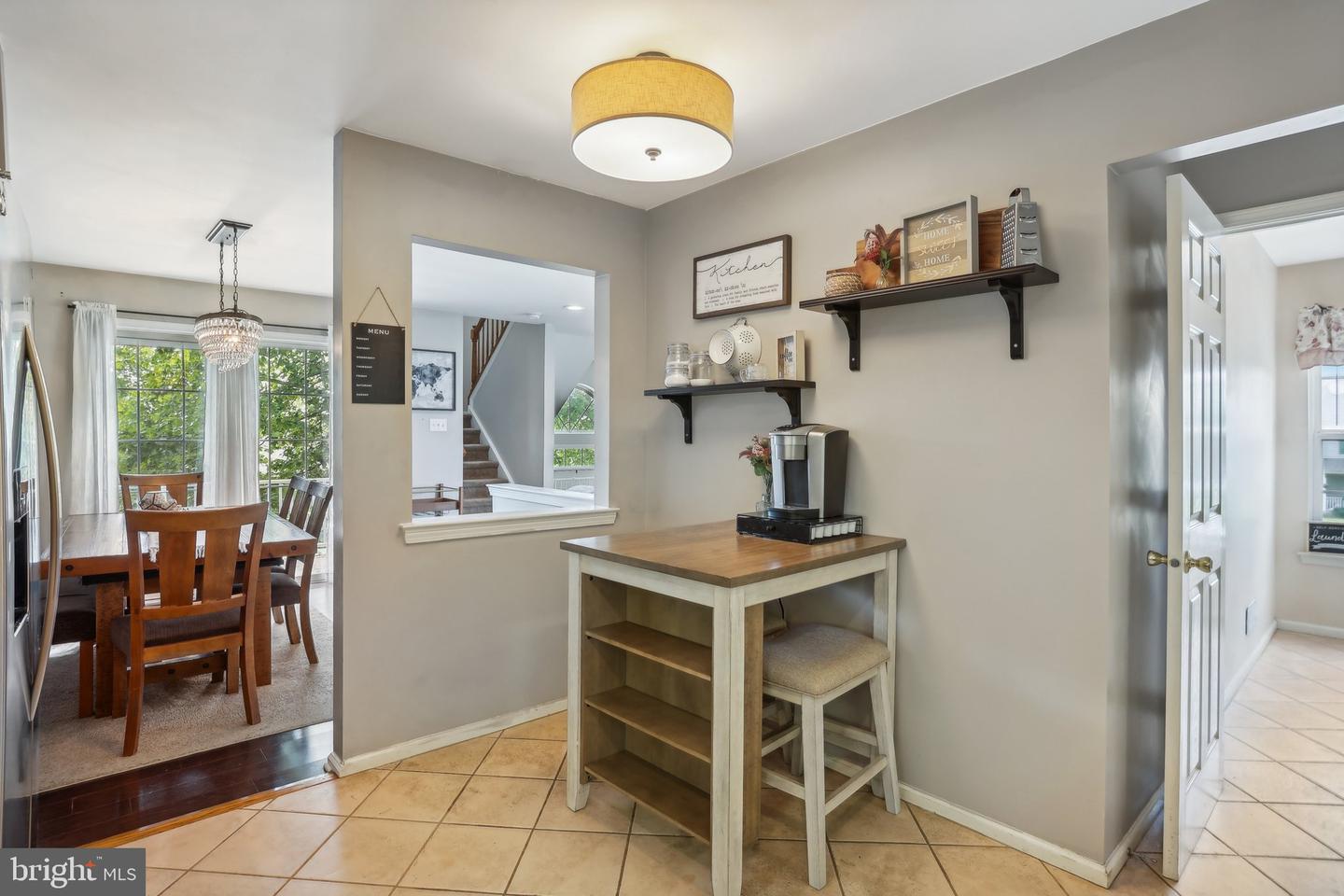 Photo 19 of 47 of 484 Stoneglen St townhome