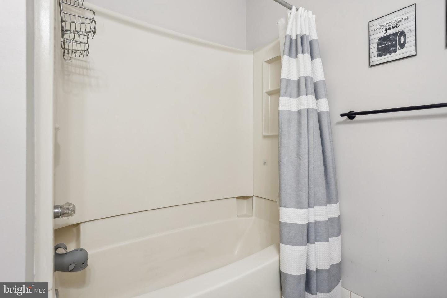 Photo 30 of 47 of 484 Stoneglen St townhome