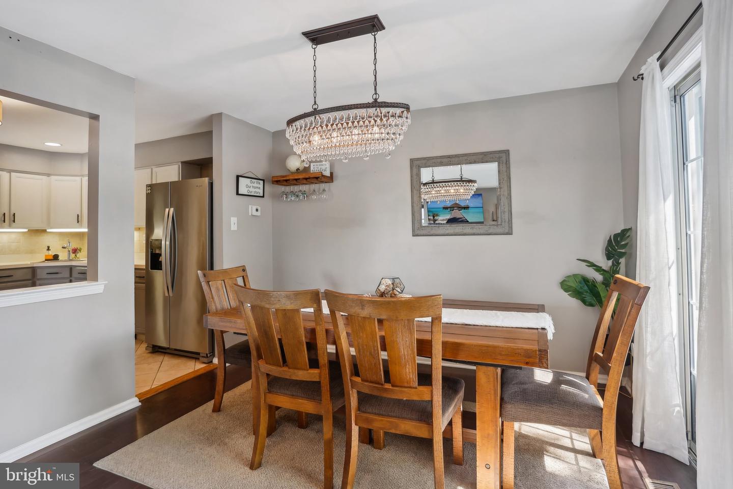 Photo 13 of 47 of 484 Stoneglen St townhome