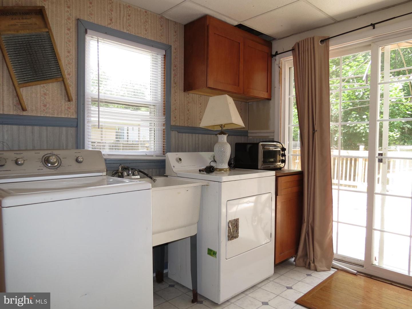 Photo 9 of 21 of 1338 Fairton Rd house