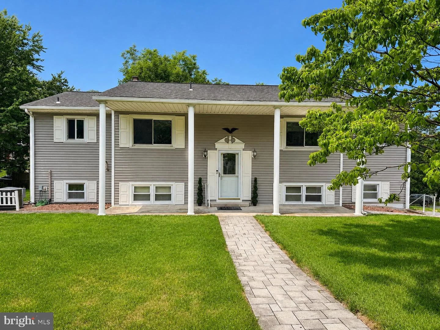 469 Hoffman Drive