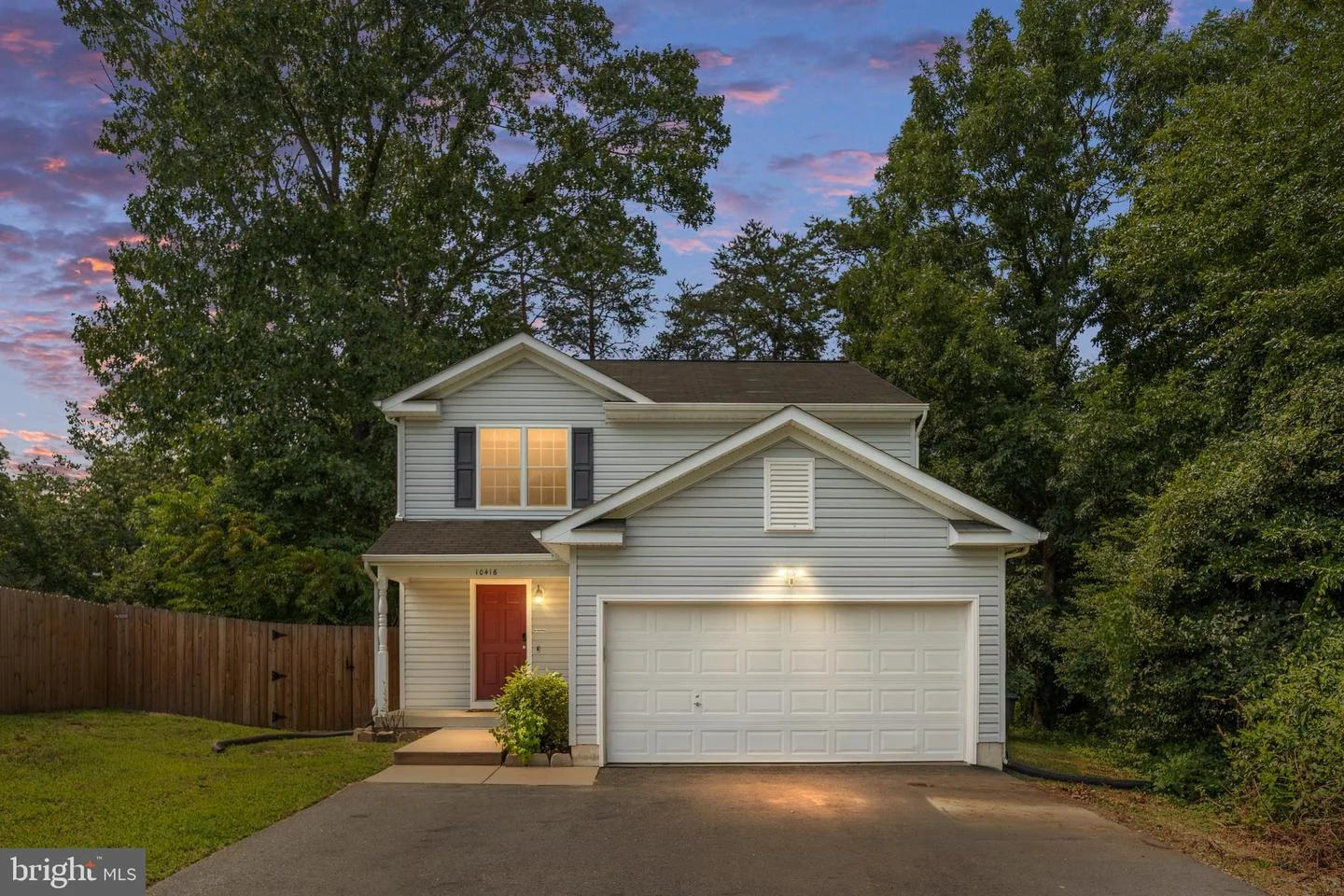 10416 Hillside Lane
