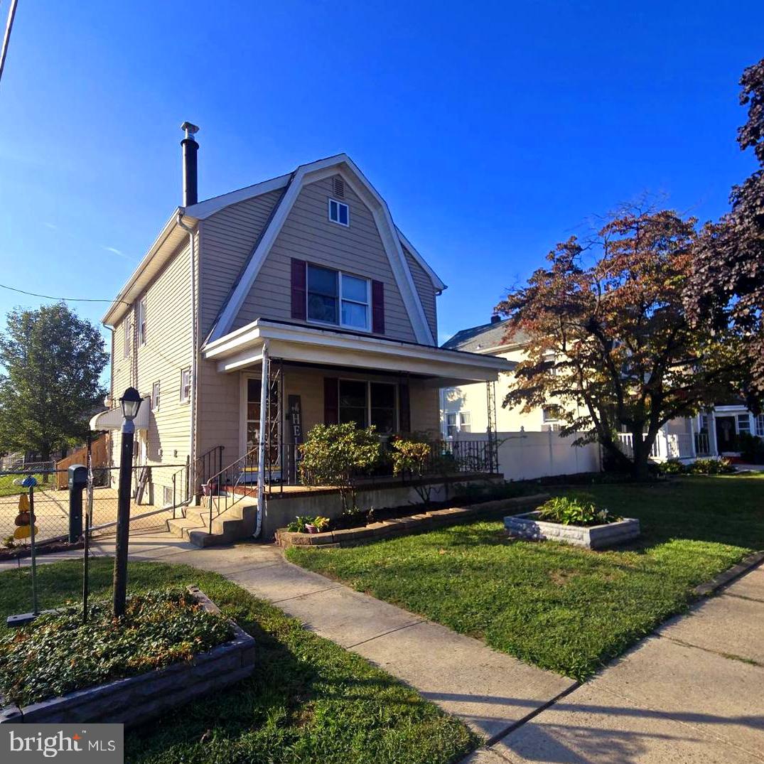 View Hamilton, NJ 08619 house