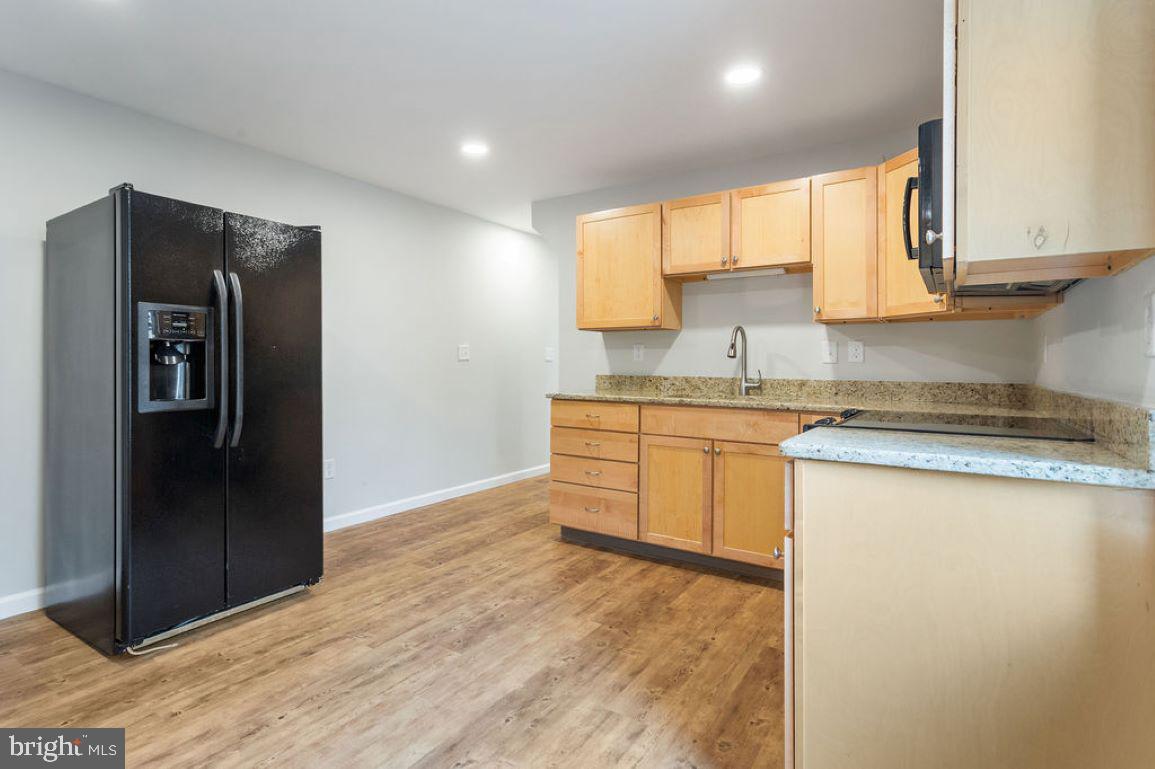 Photo 5 of 21 of 239 Eagle Ave multi-family property