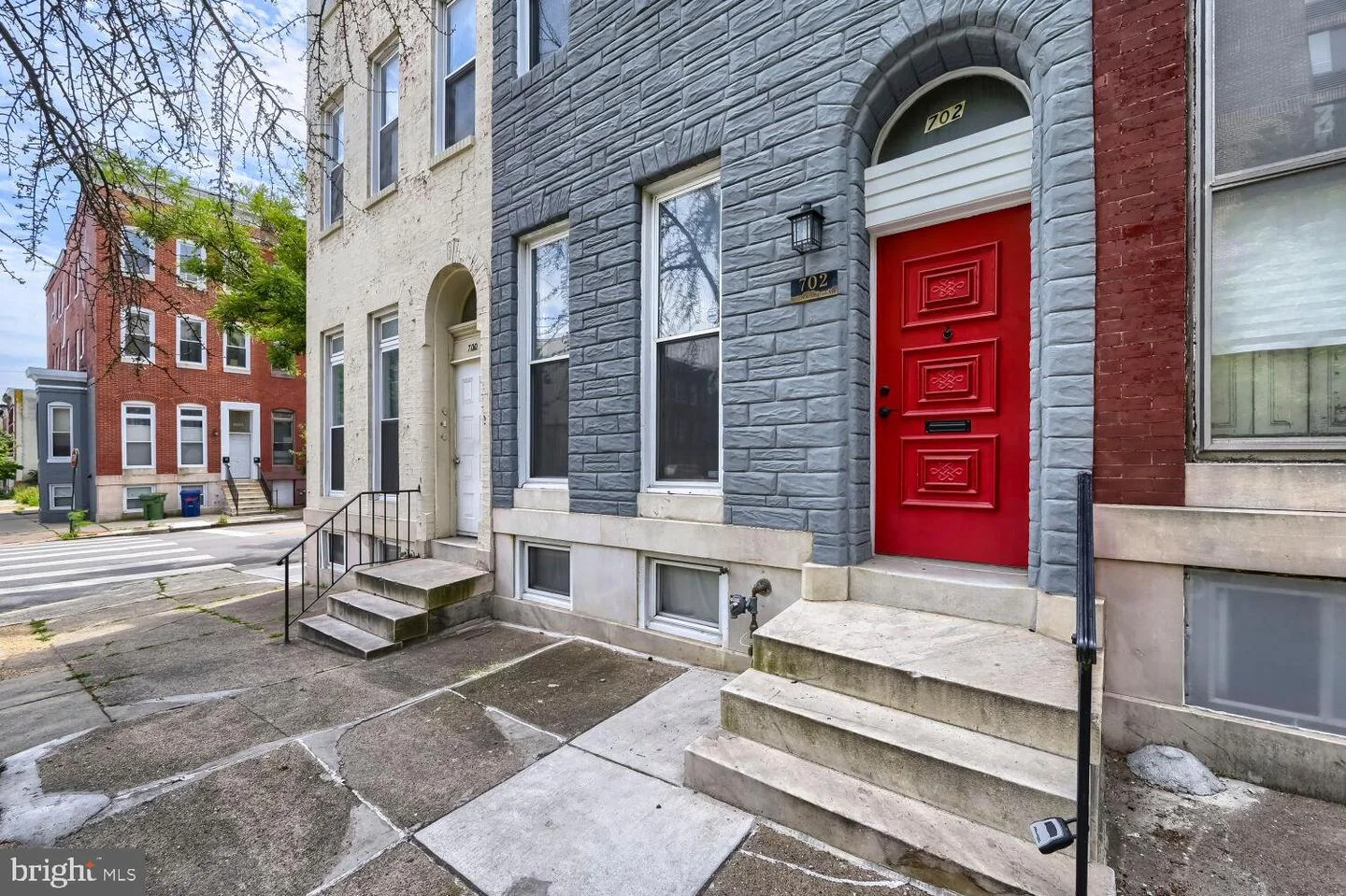 702 N Arlington Avenue