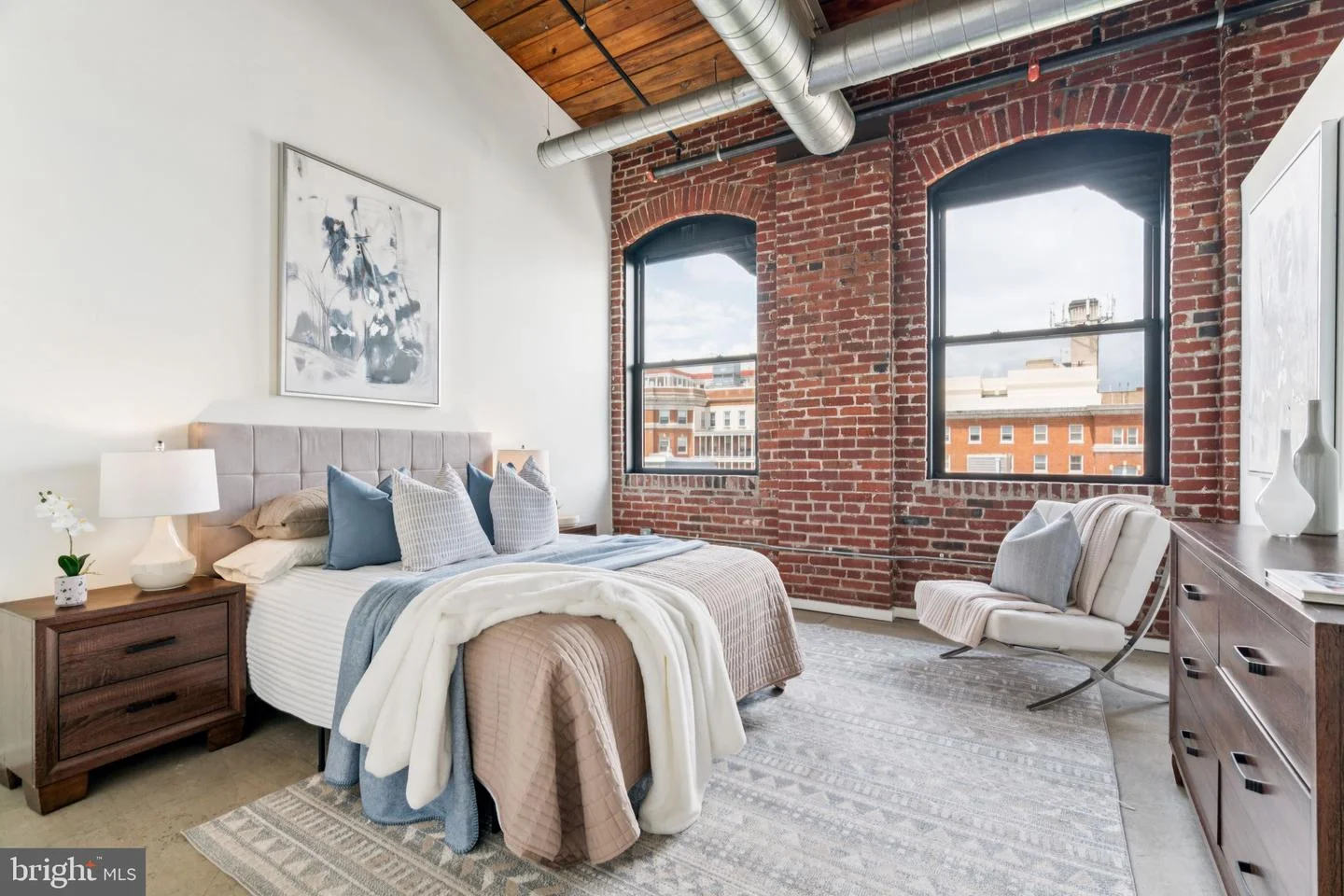1714 Memphis Street Unit 402