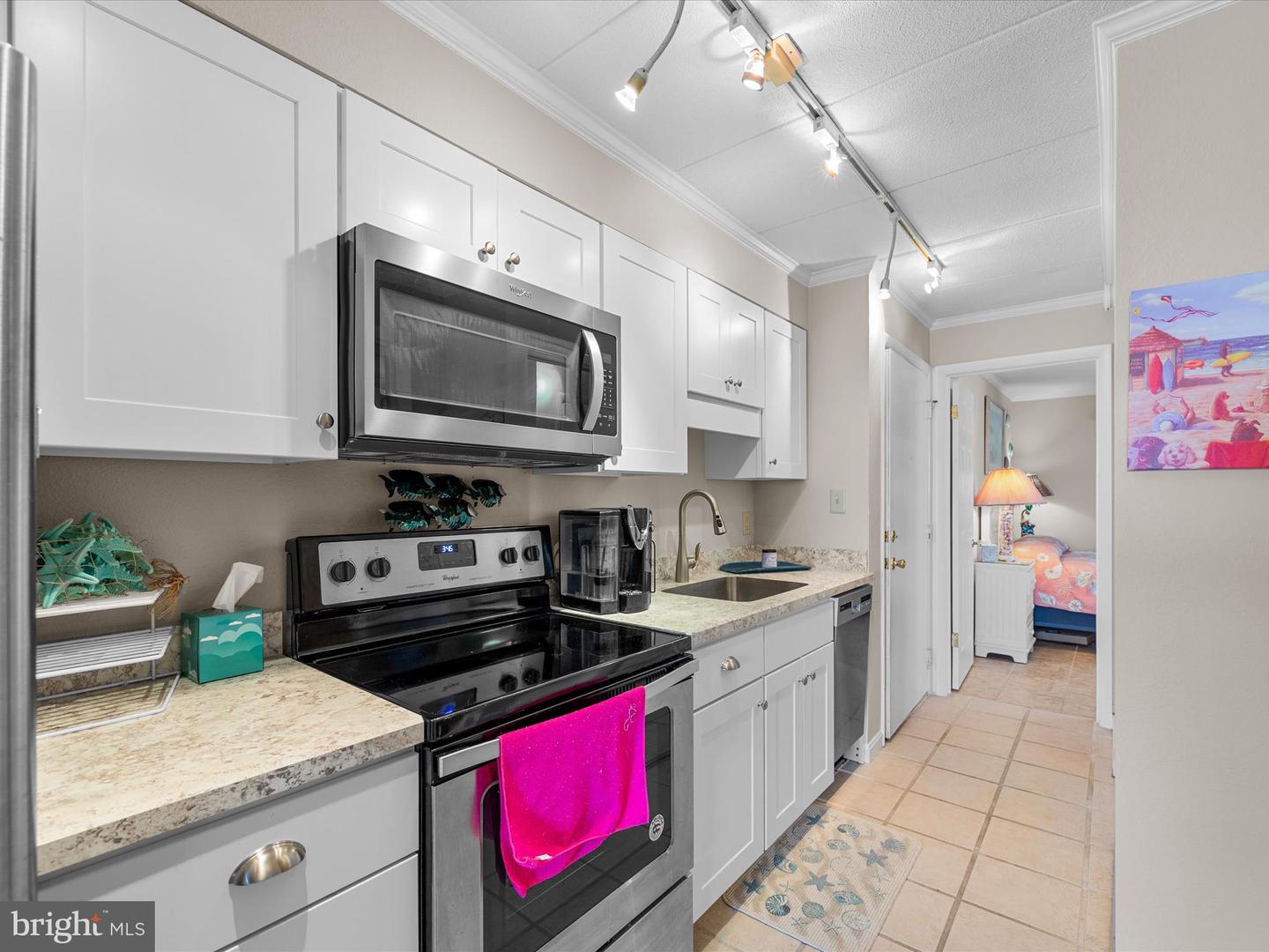 Photo 10 of 28 of 7001 Atlantic Ave #E2060b condo