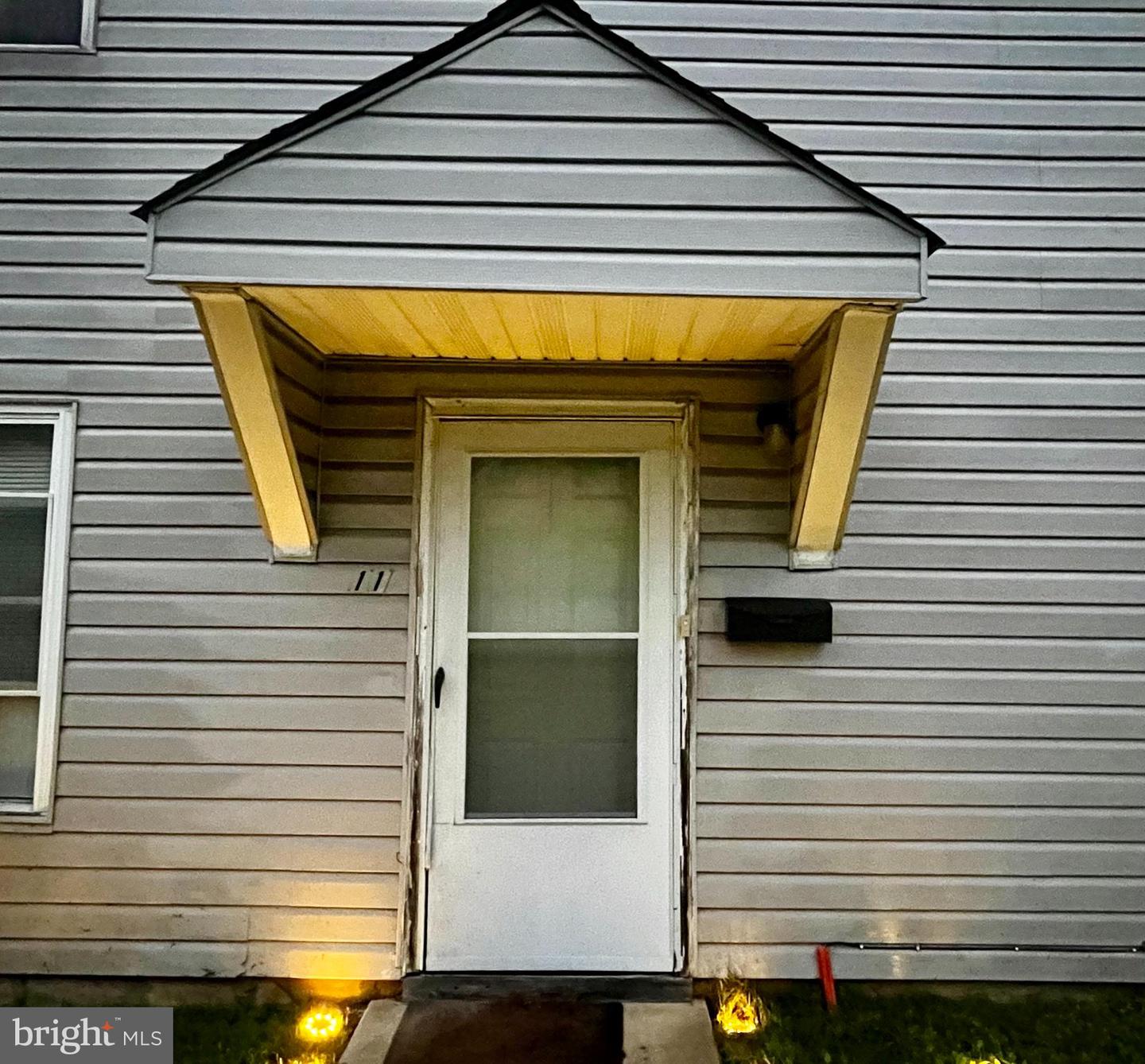 Photo 3 of 14 of 11 Milstone Ct townhome