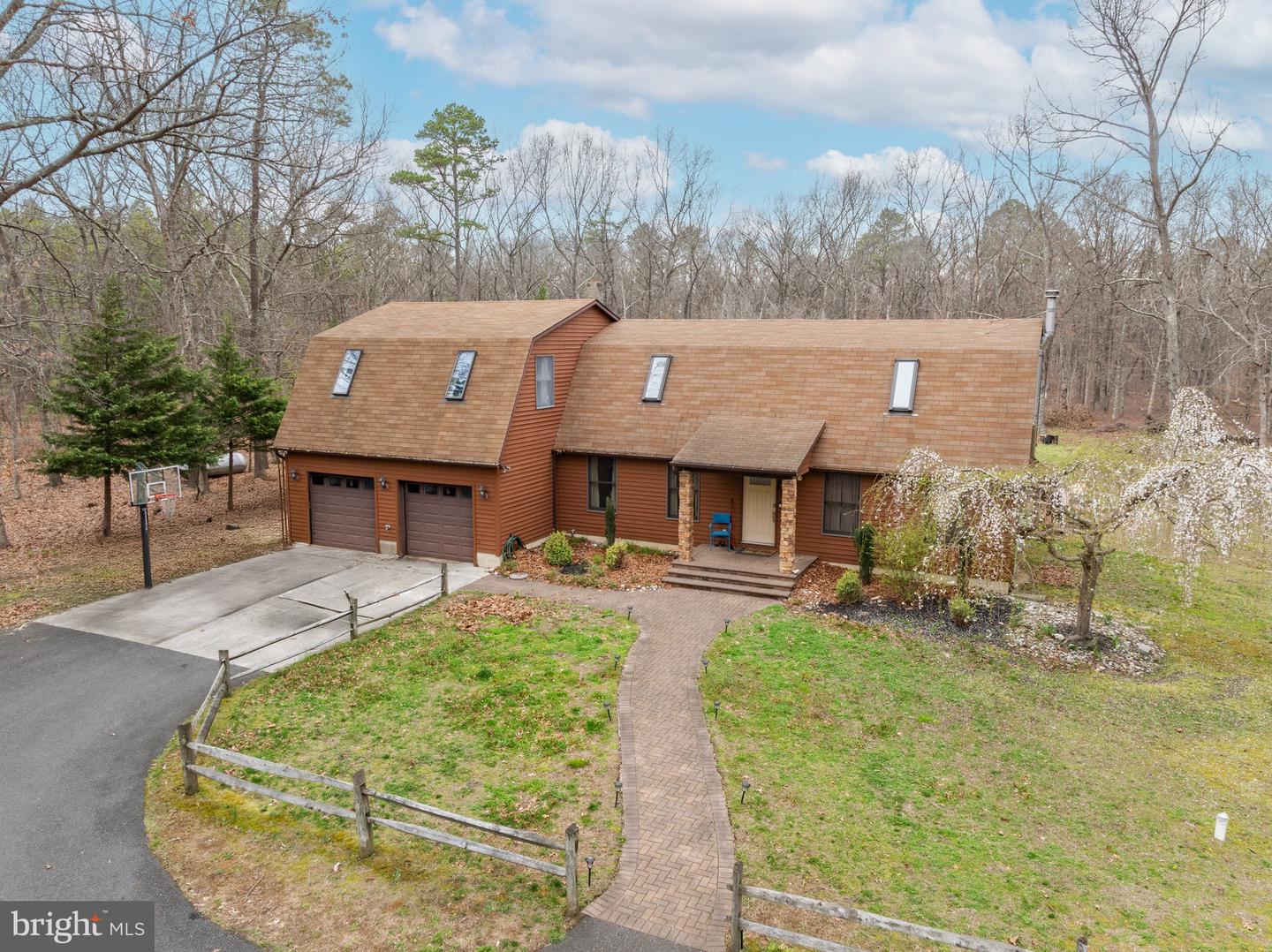 Listing image 1