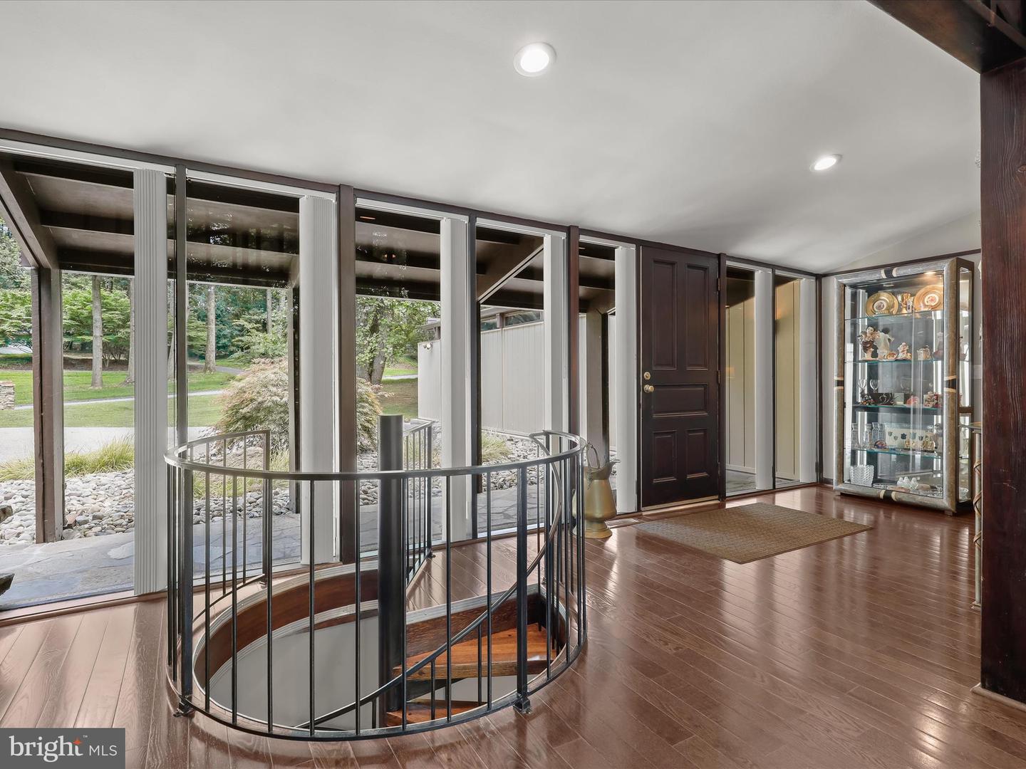 Photo 5 of 76 of 19 Branchwood Ct house