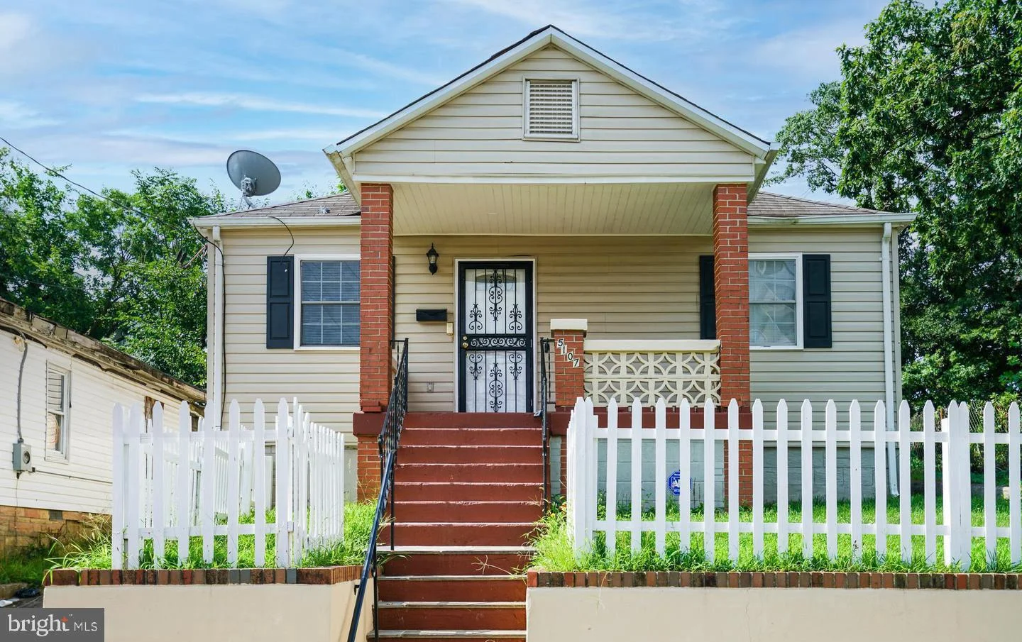 5107 Call Place SE