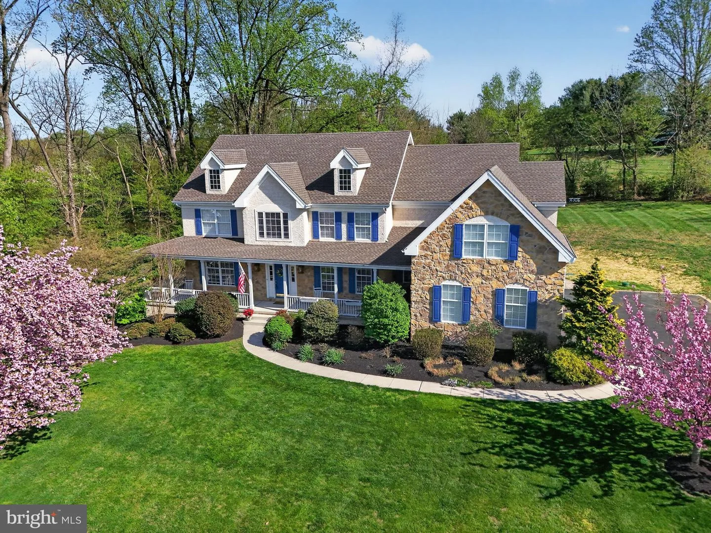 116 Waterfall Lane