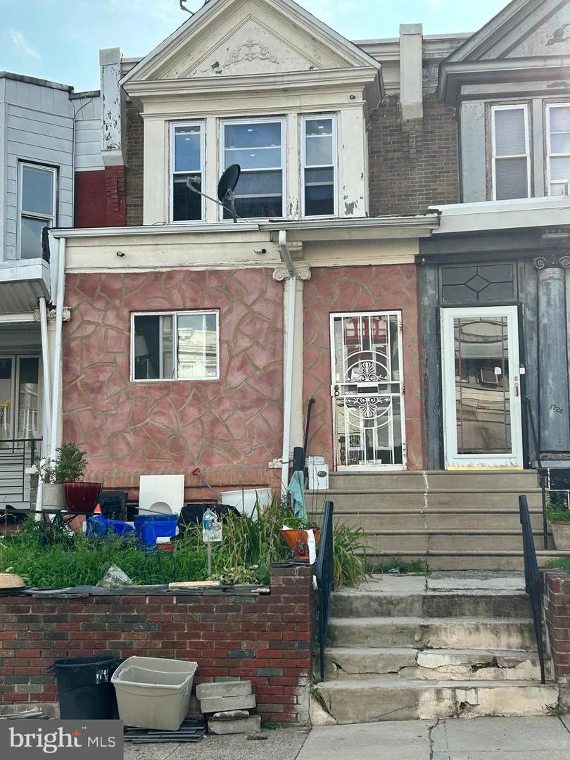 1724 N Redfield Street