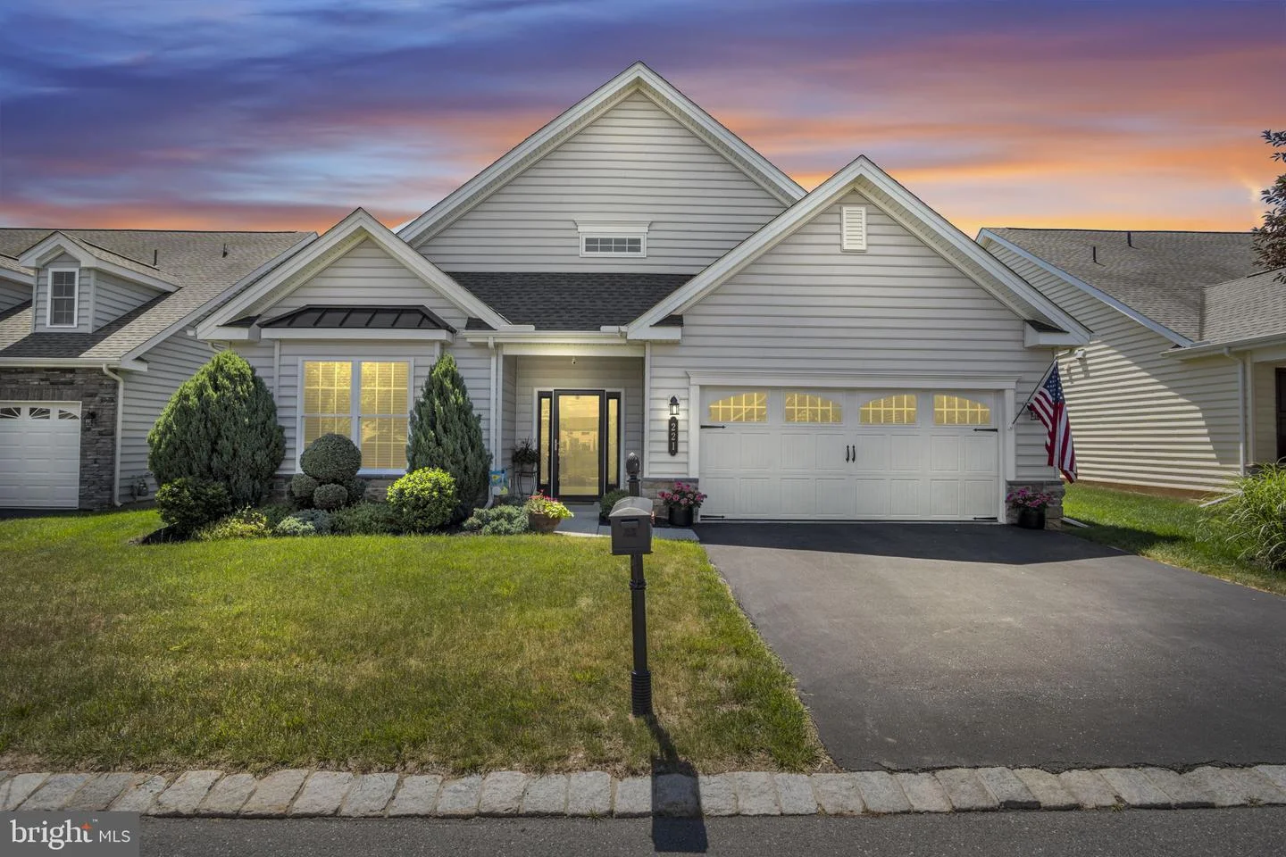 221 Loyal Drive Dr