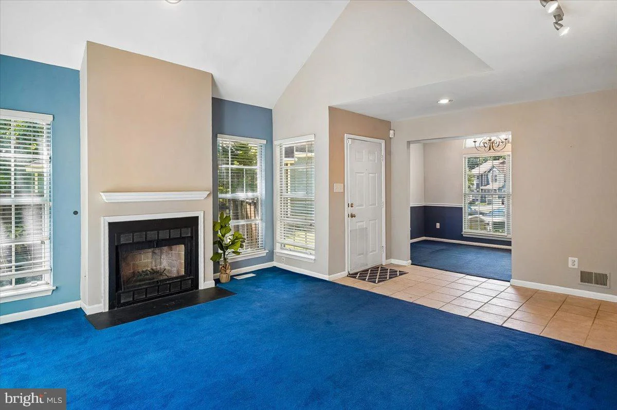 932 Yachtsman Way