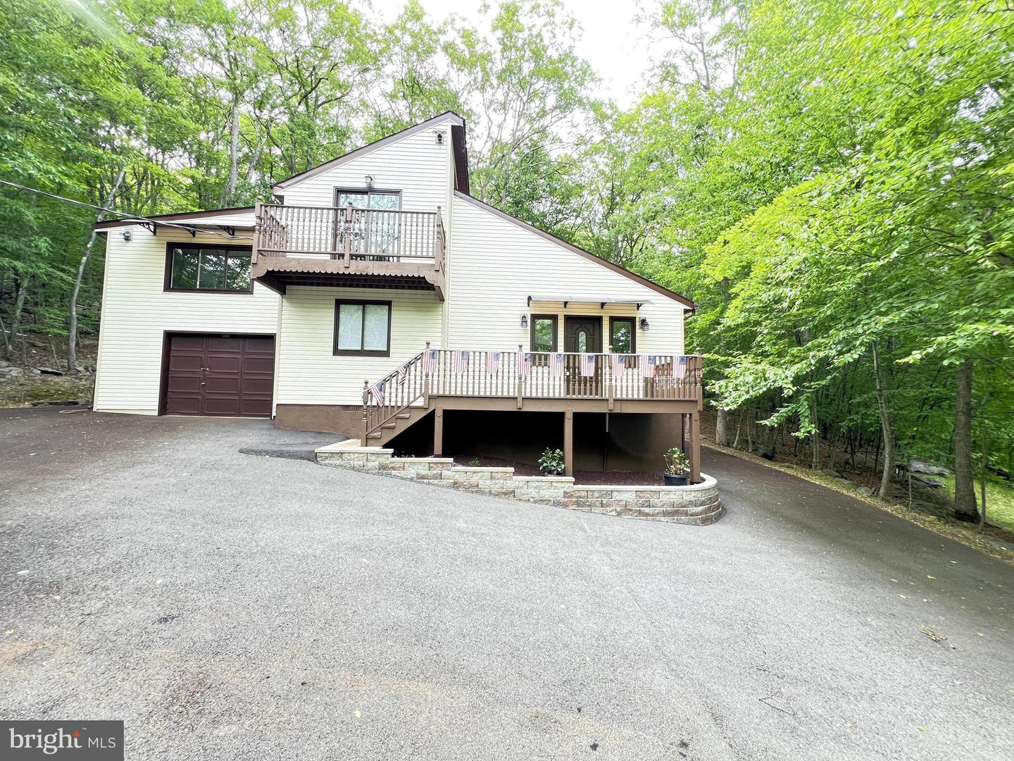 View Bushkill, PA 18324 house