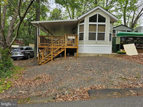 Manufactured Home in Earleville MD 163,164 Comanche DRIVE.jpg