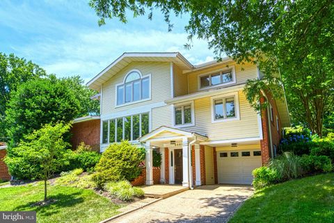 Single Family Residence in Alexandria VA 2301 Chambliss STREET.jpg