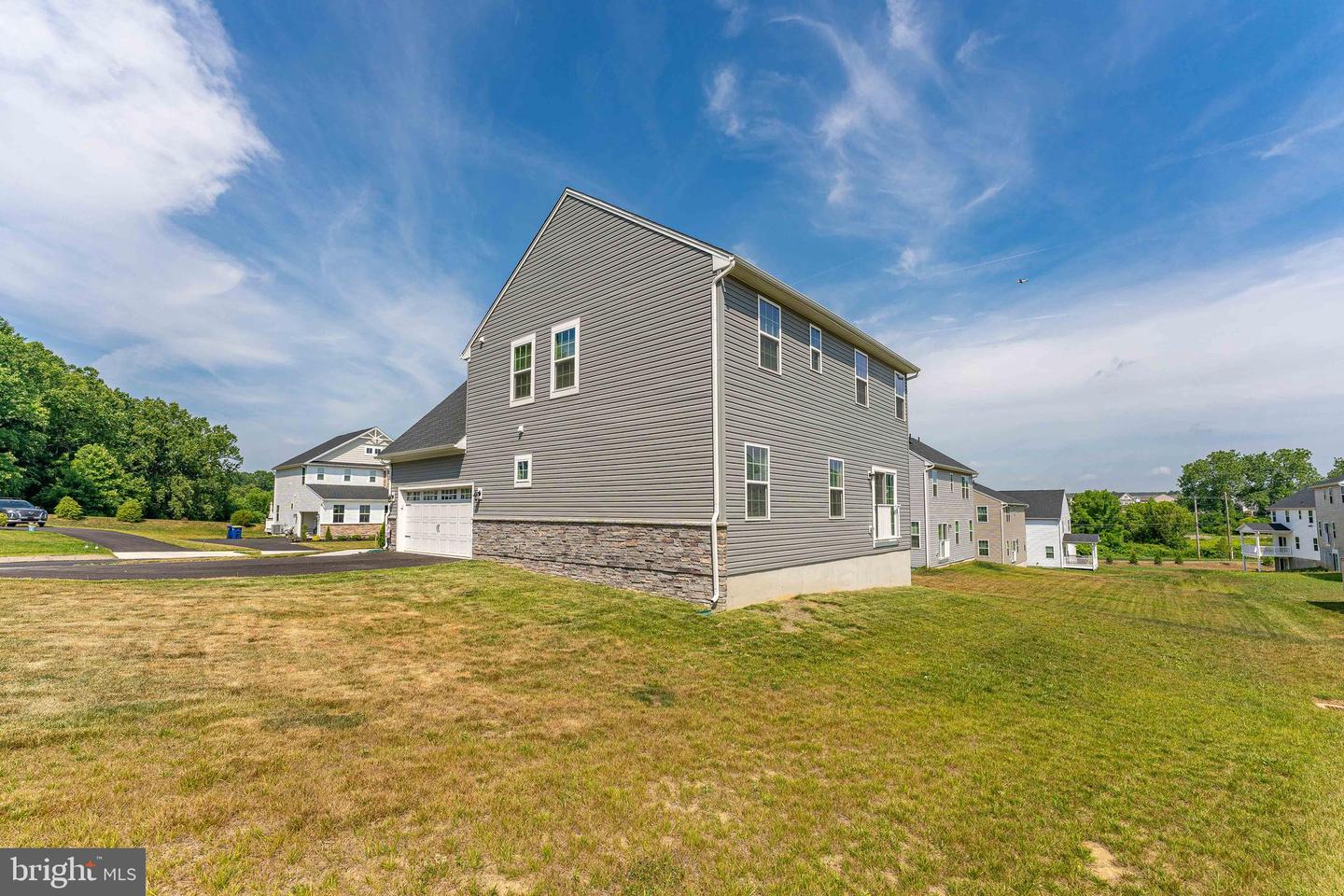Photo 6 of 49 of 208 Sloan Dr house