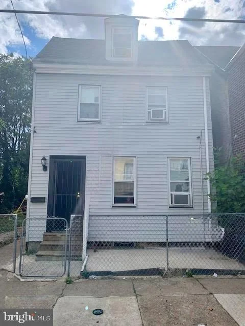 1348 Sellers Street