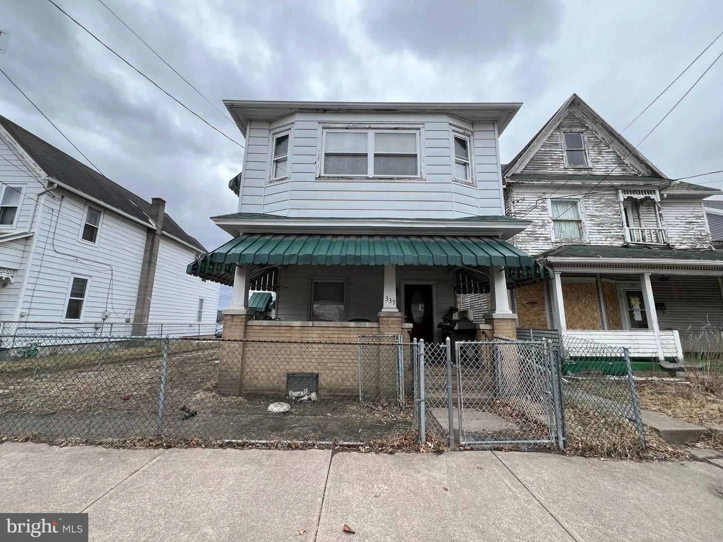339 Lasalle Street